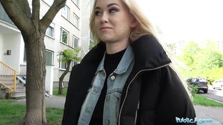 Польская студентка отдается пикаперу в киску за деньги в лесу