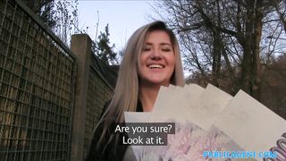 Русская студентка ведется на деньги и ебется с модельным агентом в машине