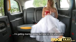 Невеста в белом платье отсосала мошонку водителя такси и дала в тугую пизду