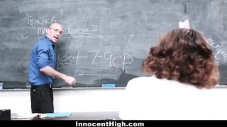 Учитель шантажирует двоечницу и ебет после экзамена до вагинального кремпая
