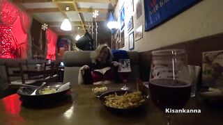 Россиянка глубоко сосет болт парню и ебется с ним, познакомившись в кафе