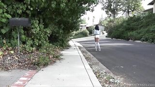 Анальный кремпай для молодой брюнетки после петтинга