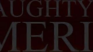 Нимфоманка ебется к коллегой в офисе в волосатую манду и смакует сперму