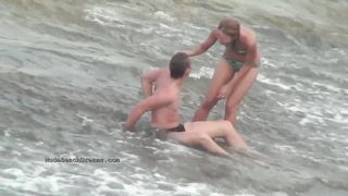 Подборка с сексом на нудистских пляжах