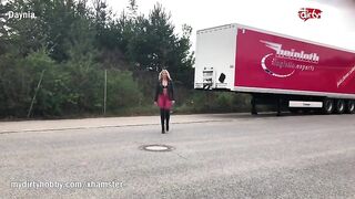 Писсинг на обкончанное лицо проститутки после анальной порки