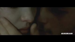 Секс с Анной Муглалис в триллере «Новая жизнь»
