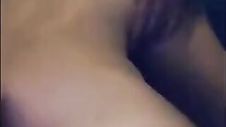 Хоум видео в формате селфи с минетом и сексом до вагинального кремпая