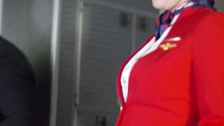 Интимная жизнь стюардесс - порно фильм с еблей бортпроводниц