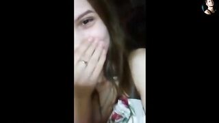 Анальная мастурбация пальцем и предметом 20-летней россиянки по скайпу с пикапером