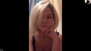 Интернет пикап: русская блондинка мастурбирует перед незнакомцем по скайпу