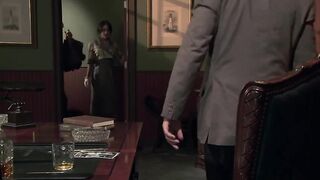 Политик и прокурор ебут в кабинете шлюх во времена Великой депрессии