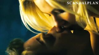 Сладкий поцелуй Скарлетт Йоханссон в постели с Юэном Макгрегором в «Острове»