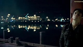 Люси Гриффитс активно трахается в порту в сериале «Настоящая кровь»