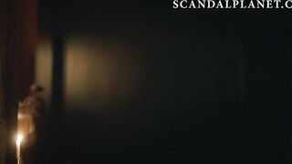 Сцена горячего секса Беллы Хиткот в сериале «Странный ангел»