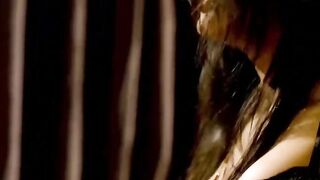 Родео с оргазмом Чести Бальестерос в сериале «Руководство по разврату для девушек»
