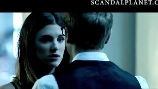 Жесткий трах с вампиром и романтический секс Люси Гриффитс в сериале
