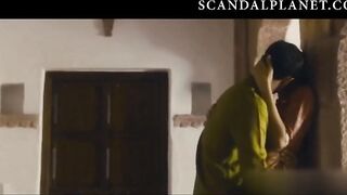 Все эпизоды секса с индийской актрисой Фридой Пинто из кино