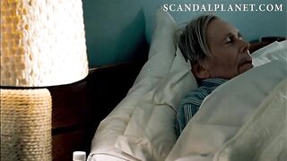 Джоди Уиттакер показывает сиськи в фильме и занимается сексом в сериале
