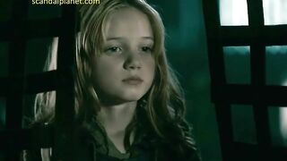 Голая Алисса Сазерленд в сценах секса из сериалов «Викинги» и «Мгла»