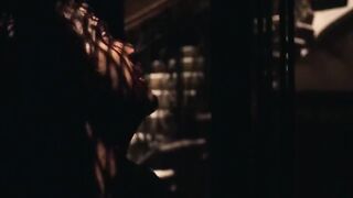 Голые сиськи с торчащими сосками Айтаны Санчес-Хихон в киношном сексе