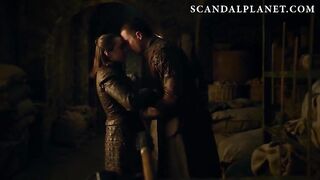 Голая Арья Старк занимается сексом с Джендри в «Игре престолов»