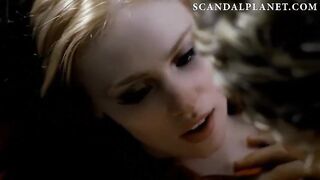 Дебора Энн Уолл занимается красивым сексом с вампиром в «Настоящей крови»