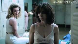 Сексуальная Элисон Бри в нижнем белье в сериале «Блеск»