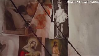 Лесбийский секс с Пупи Бокар с голыми сиськами в старом фильме