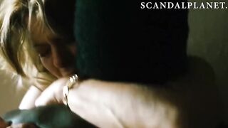 Йордис Трибель царапает спину негру в страстном киношном сексе