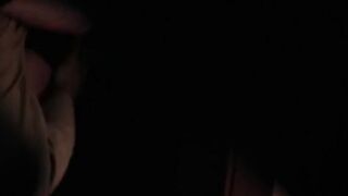 Блондинка Мэгги Грейс чувственно трахается в фильме «Запах дождя и молнии»