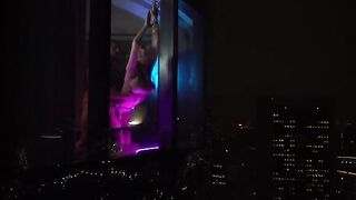 Качок дерет Миланку в апартах на 69-ом этаже Москва-Сити