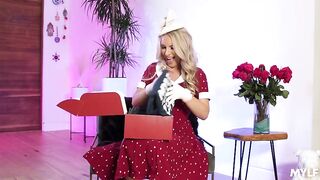 Волшебная блондинка Банни Мэдисон - милфа месяца по версии MYLF