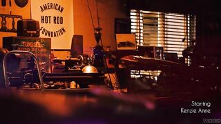 «Деньги»: эпизод 4 - Угонщик трахнул в гараже телку-автомеханика