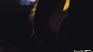 Подружки Хейли Спейдс и Коко Лавлок делят на двоих огромный черный хуй