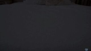 Розовая секс игрушка доводит до экстаза русскую блонду Санни Шайн