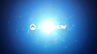 Японская домохозяйка Тихиро Момо тайком от мужа ебется на кастинге