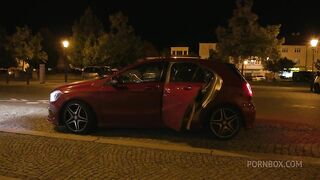 Комната десяти членов: Эмили Пинк и Кайра Лав ебутся через глорихол