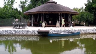 Похотливый кобель Винс Картер разрывает жопу красотки Валентины Наппи