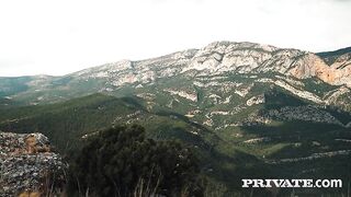 Скалолазка Кейт Куинн взобралась киской на твердый елдак партнера