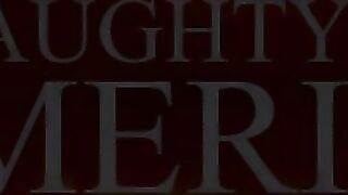 Зрелка Лили Лейн использует член соседа вместо бездушного дилдака