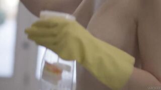 Комедийный фильм «Лимит в один год»: эпизод 3 - Когда друг оказался вдруг