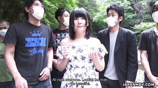 Толпа япошек в антикоронавирусных масках насладилась минетом на природе