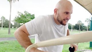 Спортивная милфа Рич Дес минетом разогрела ДжейМака перед «тренировкой»