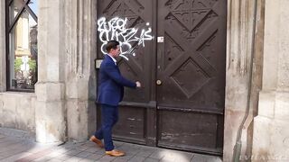 Импозантный мужчина трахнул в жопу проститутку-индивидуалку Леди Ганг