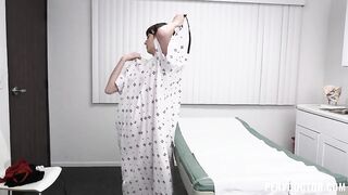 Лана Смоллс готова на больничный секс втроем ради подтяжки задницы