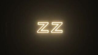 Фитоняшка Джена ЛаРоуз тренируется на члене Ван Уайлда за спиной мужа