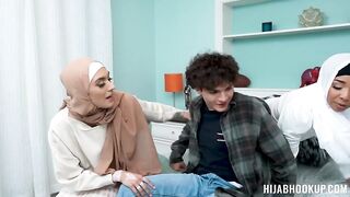Арабская ночь с двумя сводными сестрами футфетишистками в хиджабах