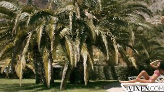 Сосед с большим членом удовлетворяет латинку Миа Никс вместо ее мужа