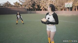 Время разврата (часть 4): Бейсбольная тренировка с секс оргией в финале
