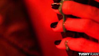 Игривые подружки потратили все жетоны на анальный секс с Винсом Картером